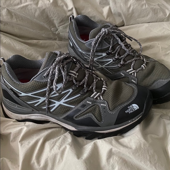 north face sport shoes